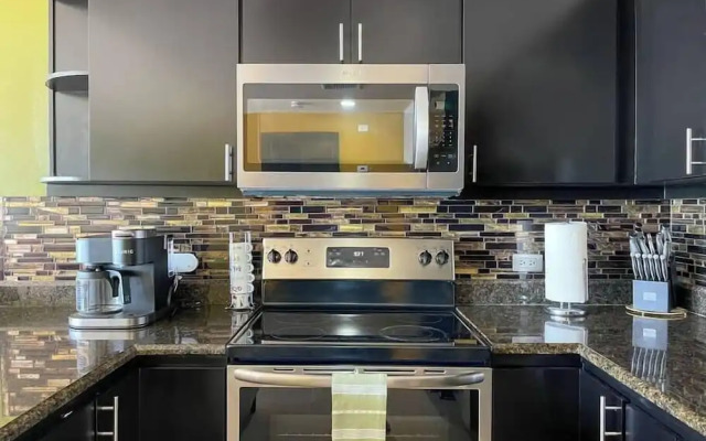 Upscale Ocean View Condo Close to it all Great