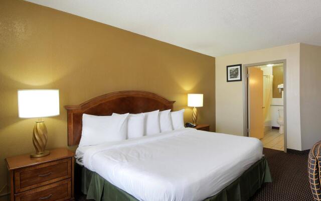 Americas Best Value Inn Shawnee