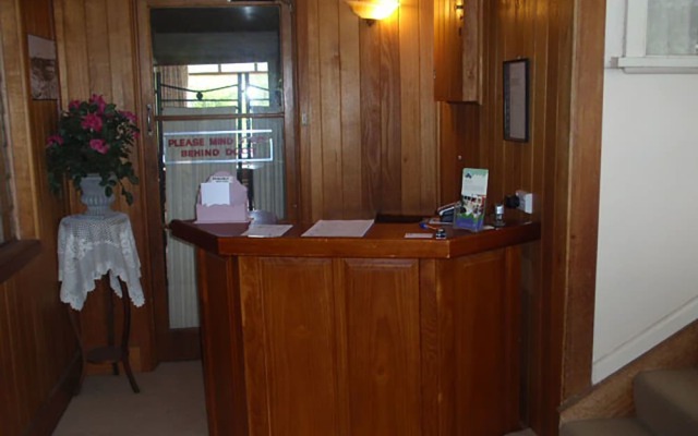 Warburton Lodge