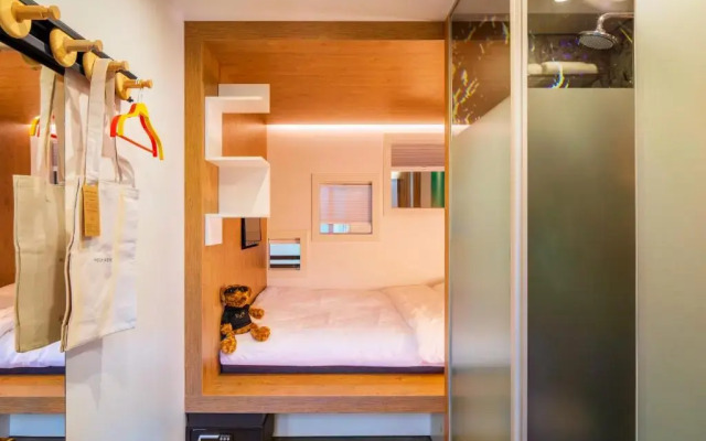 BUNK Hotel Amsterdam