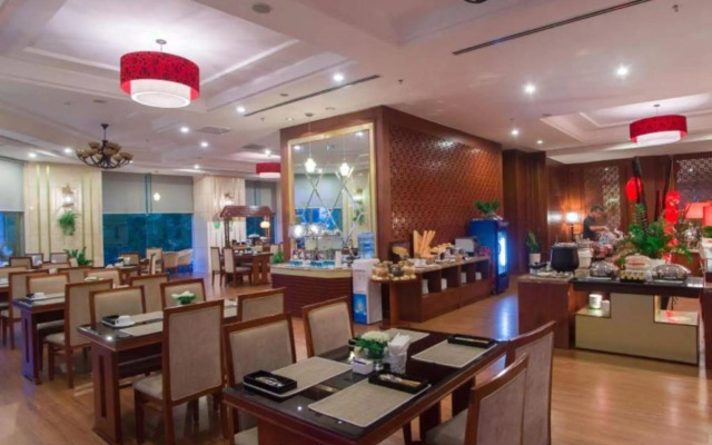 Nhat Ha L'Opera Hotel