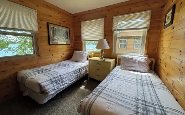 Minocqua Shores Cabin #2