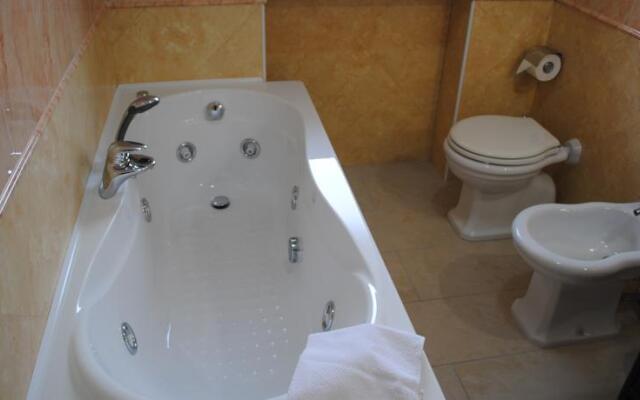 Twin Towers Rooms