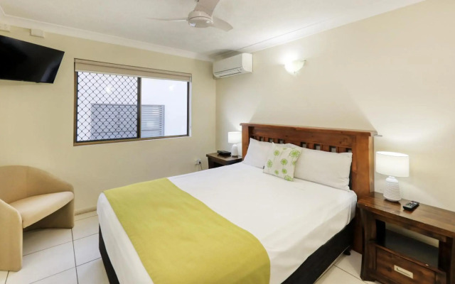 Lamor Apartments