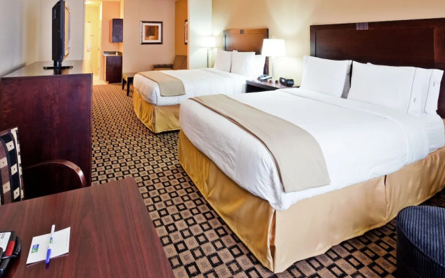 Holiday Inn Express Hotel &amp Suites Clovis, an IHG Hotel