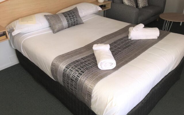 Warwick Vines Motel