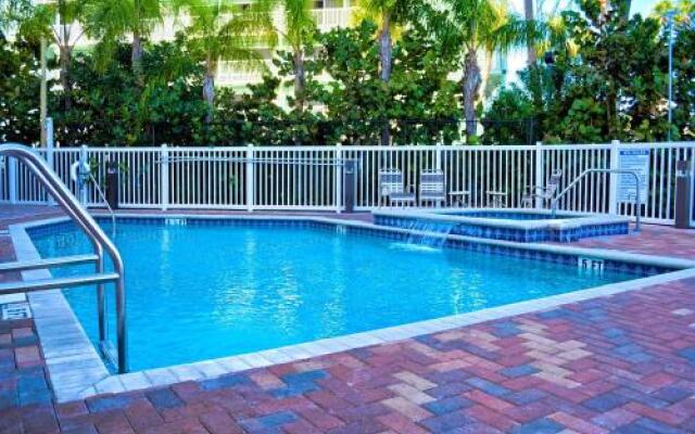 Harborview Grande 802