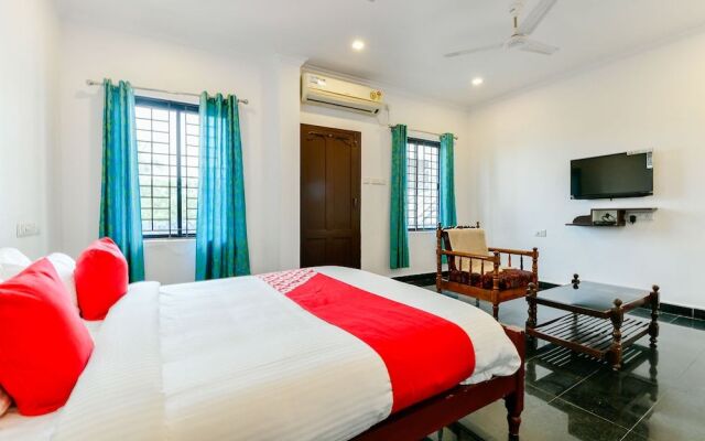 OYO 23106 Vattekad Tourist Home