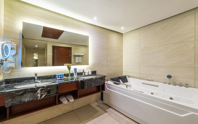 Blue Diamond Hotel