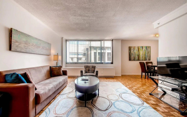 Global Luxury Suites at the Commonwealth