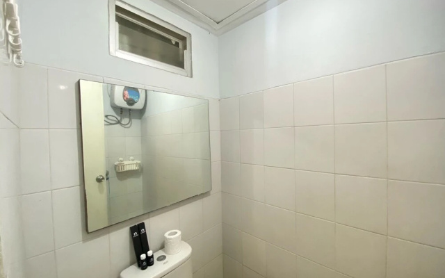 Cozy And Well Designed Studio Room At Suites @Metro Apartment