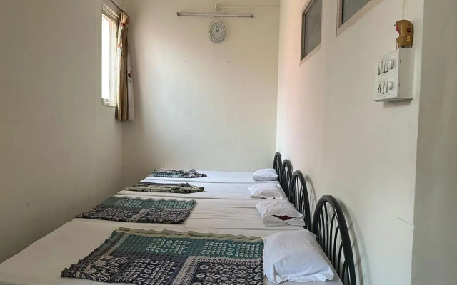 Sarang Lodging & Boarding