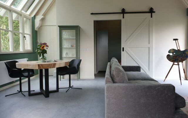 Atmospheric 2 Person House on the Edge of Leende