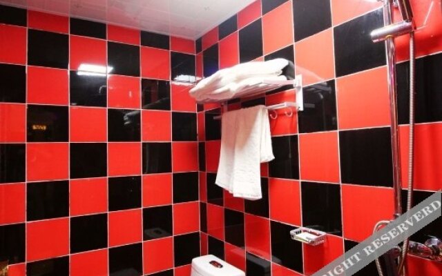 Qingdao 7 Nights Hotel