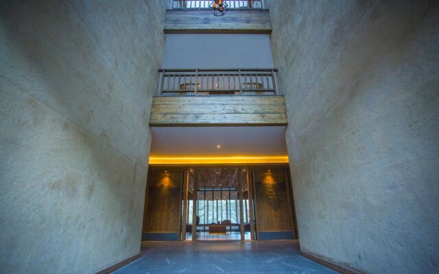 LUX* Tea Horse Road Benzilan Hotel