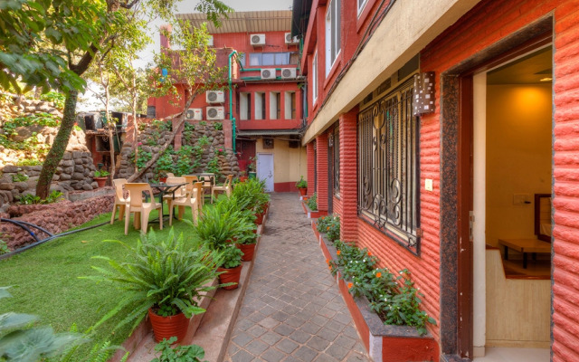 Shreyas Hotel