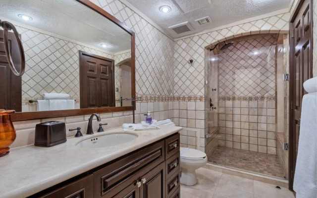 Sonoran Sky 1BR Upper SKY 406 by Casago