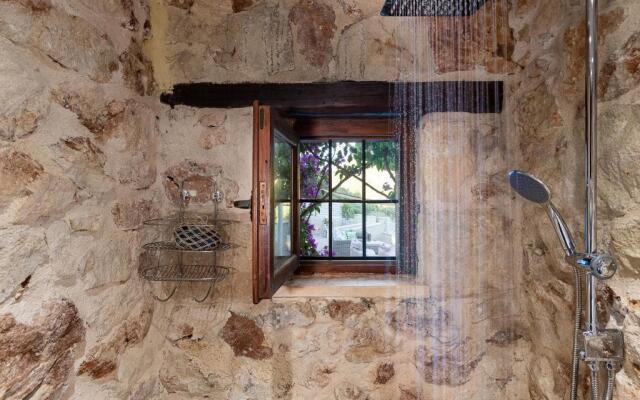 Verekinthos Villa, a Fine Country Retreat, By ThinkVilla