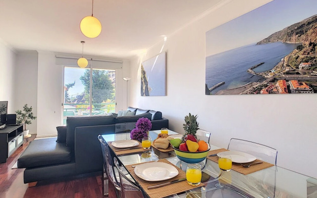 Sea N' Sun Apartment