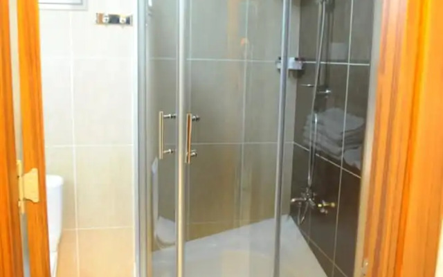 Izmit Saray Hotel