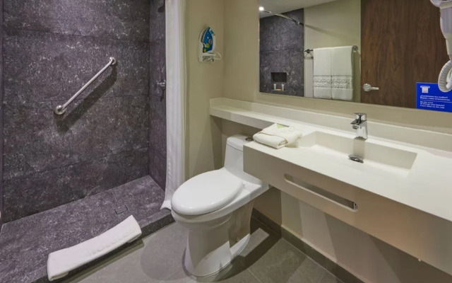 City Express By Marriott Cancun Aeropuerto