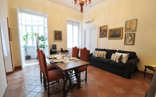 Casa Visconti's St. Peter