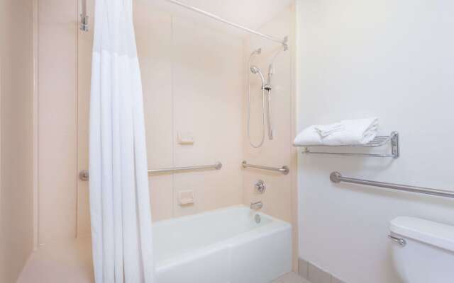 Wyndham Garden Wichita Downtown