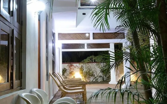 Aura City Hostel