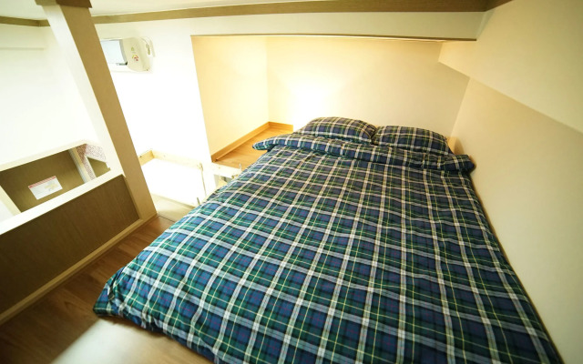 Yolo Guesthouse - Hostel