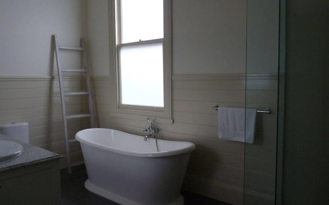 Brentwood Accommodation