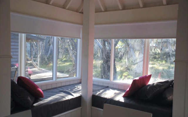 White Mountain Lodge