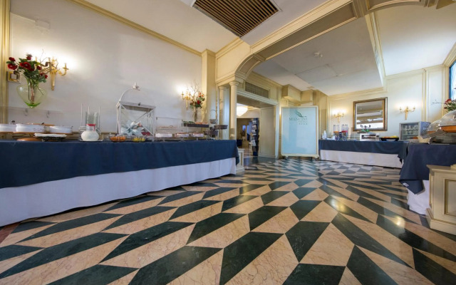 Mancini Park Hotel