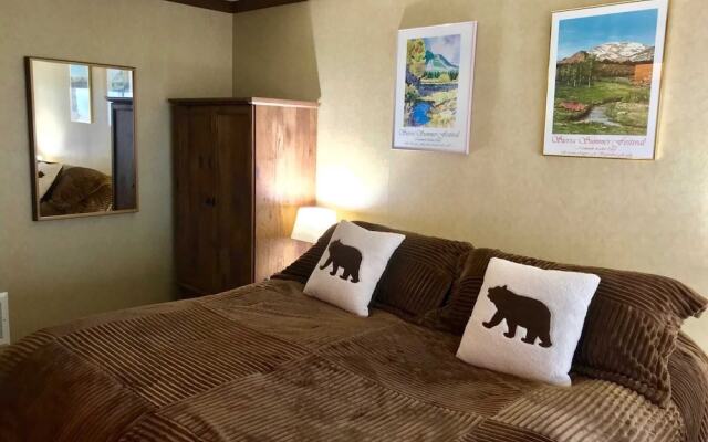 Mammoth S #221 2 Bedroom Condo