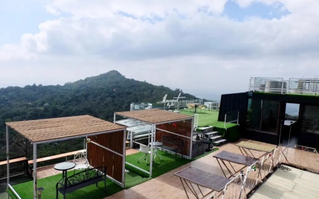 The Resort Angel Hill