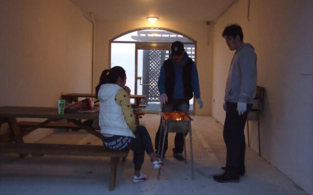 Yeonggwang Sea Shore Road Pension