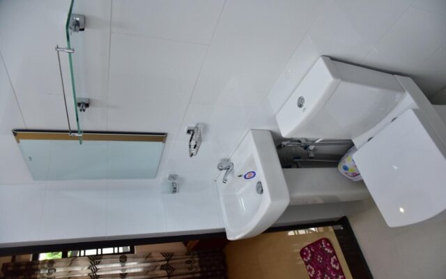 Yoho Hikkaduwa Beach House
