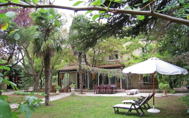 Spacious Holiday Home in Narbonne With Swimming Pool