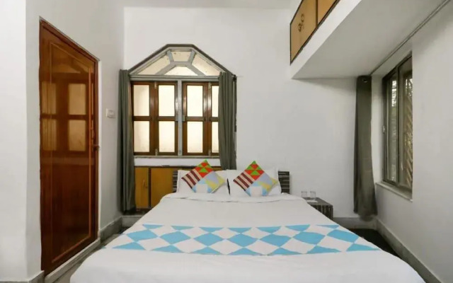 Padma Lucknow by Goroomgo