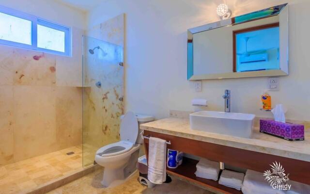 Estrella Del Mar - One Bedroom Suite 102 by Skyrun