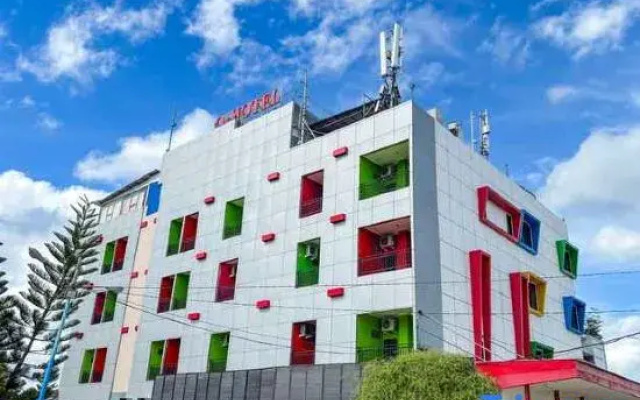 Q Hotel
