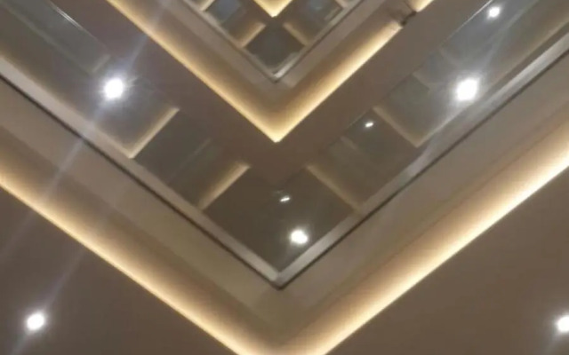 Hotel Madni Royale