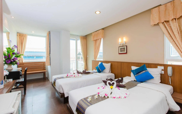 77 Patong Hotel & Spa