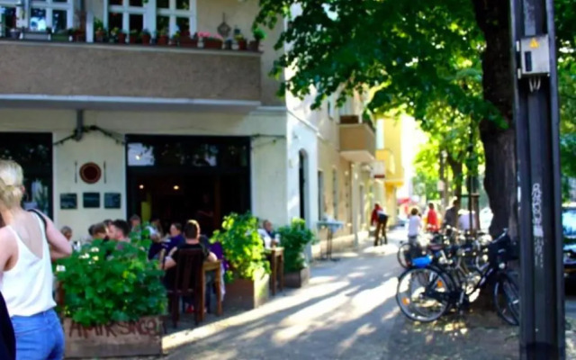 2 Room apartment in center Friedrichshain