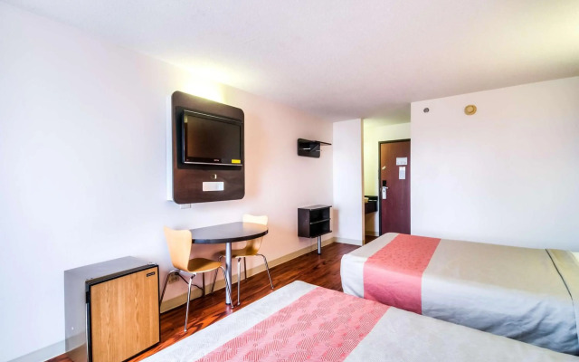 Motel 6 Lansing, IL - Chicago South