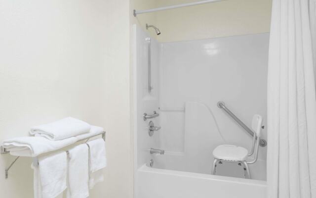 Super 8 Fayetteville