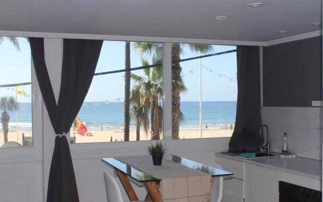 Apartamento Torre Yago primera linea playa Benidorm con Wi-Fi & AC