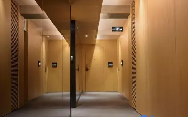 Sfeel Designer Hotel (Chengdu South Railway Station Branch)