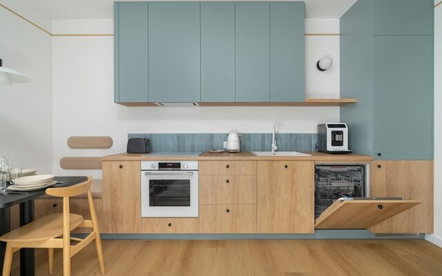 Unique two Bedroom Apartment by Renters