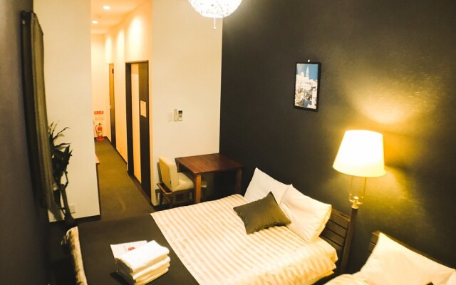 Guest House One More Heart Nishijin 1