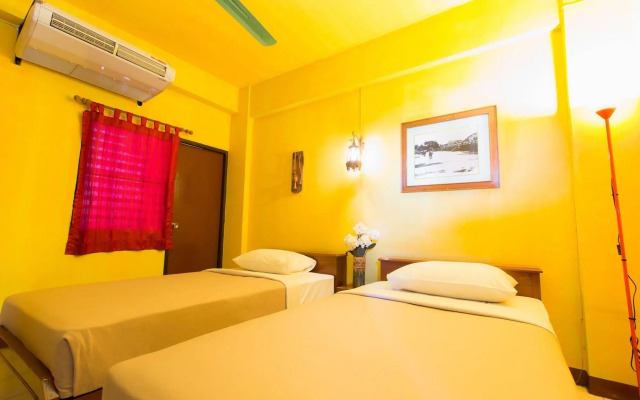 Royal Guesthouse at Chiang Mai Old City By Hjz